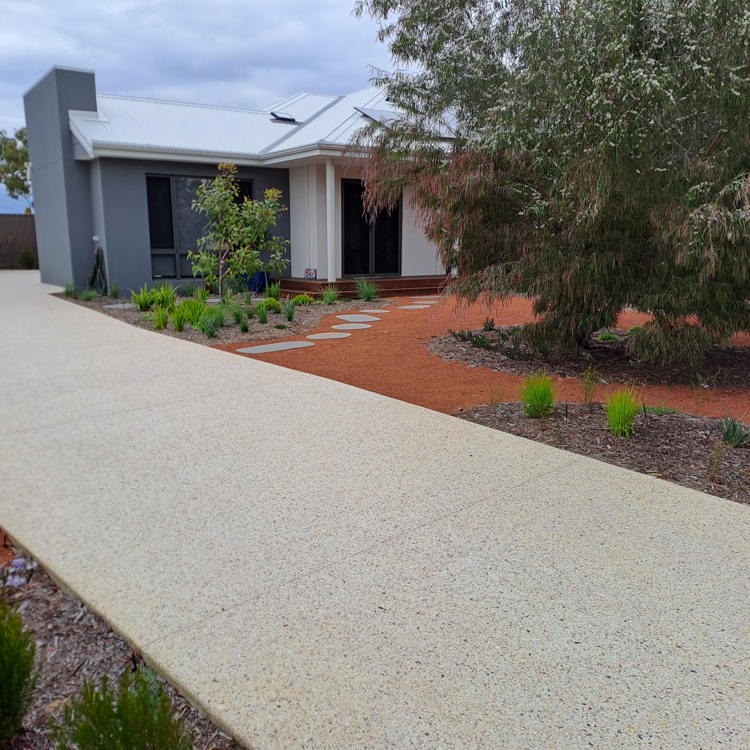 Feature landscaping perth 3