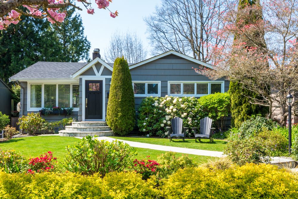 factors to consider when choosing a landscaping company for a new home